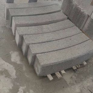 呼和浩特芝麻白弧形路牙石